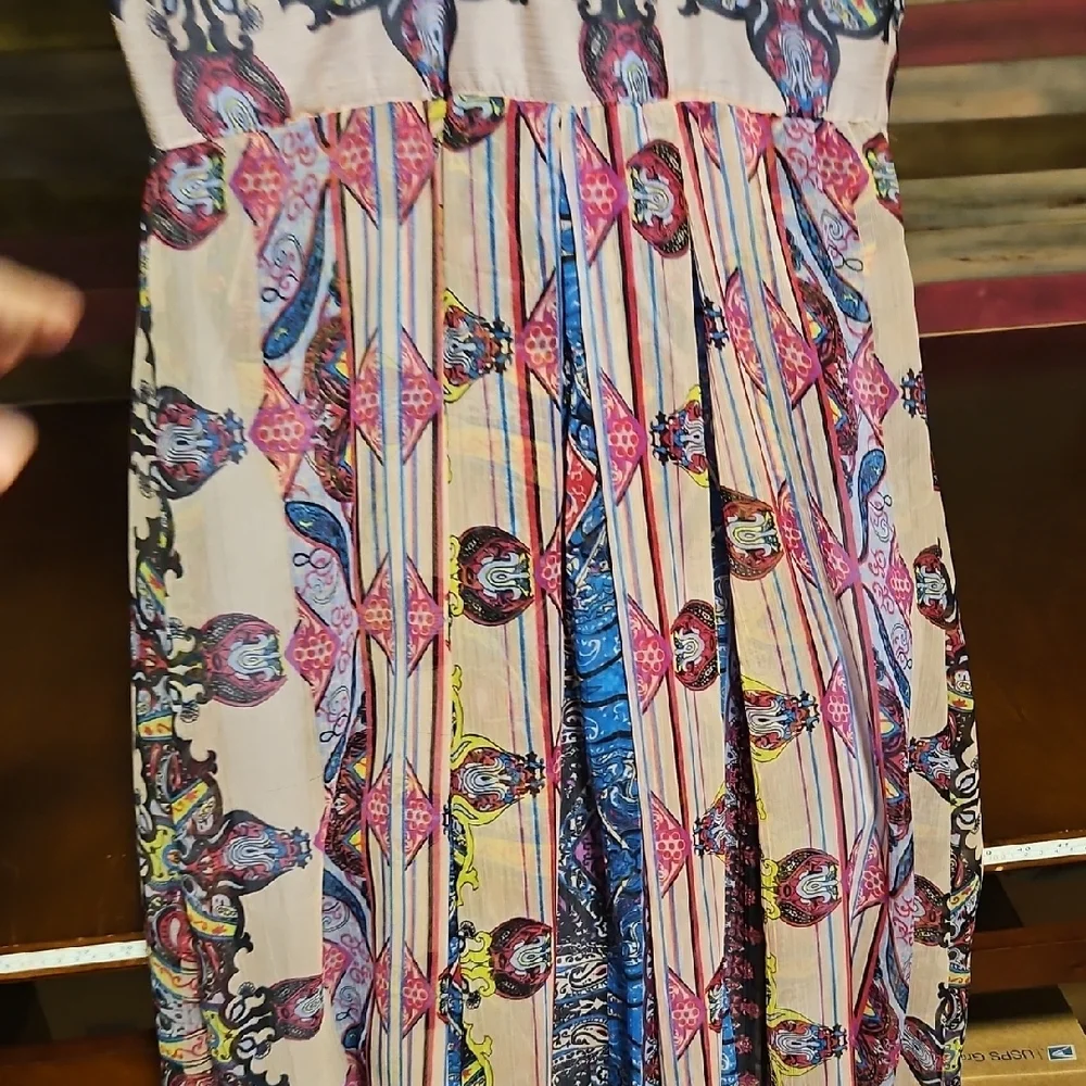 Paisley Print V-Neck Women Dress - Picture 4 of 7